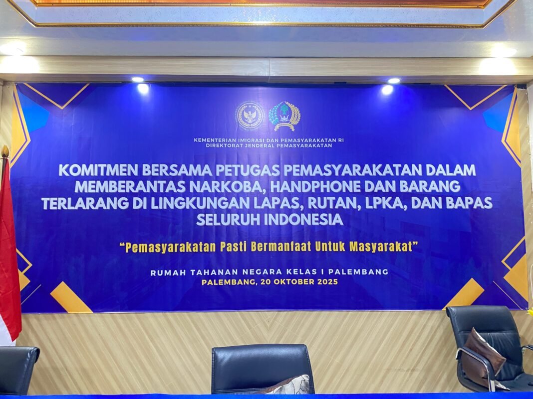 Rutan Kelas I Palembang Ikuti Zoom Penandatanganan Komitmen Bersama Petugas Pemasyarakatan Seluruh Indonesia Rutan Kelas I Palembang Ikuti Zoom Penandatanganan Komitmen Bersama Petugas Pemasyarakatan Seluruh Indonesia