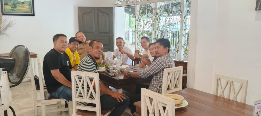 Laskar Sumsel Gelar Rapat Konsolidasi Jelang Aksi 4 November di Kejati Sumsel, Ini Dinas Yang Dilaporkan !!! Laskar Sumsel Gelar Rapat Konsolidasi Jelang Aksi 4 November di Kejati Sumsel, Ini Dinas Yang Dilaporkan !!!