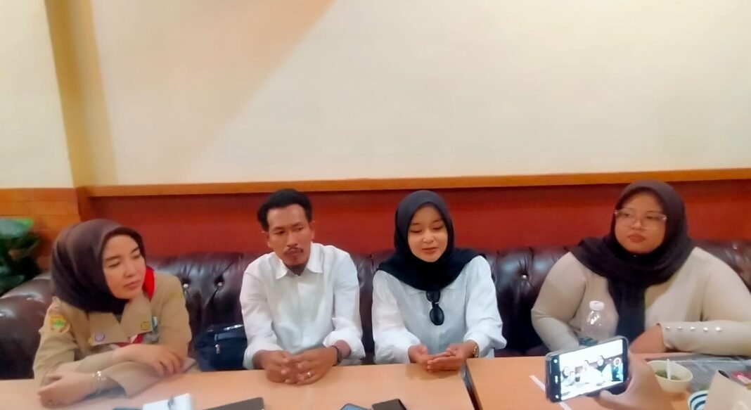 SMAN 16 Palembang, Dibawah Pimpinan Hj Ema Nurnisya Putri, Kembali Torehkan Prestasi Tingkat Nasional SMAN 16 Palembang, Dibawah Pimpinan Hj Ema Nurnisya Putri, Kembali Torehkan Prestasi Tingkat Nasional