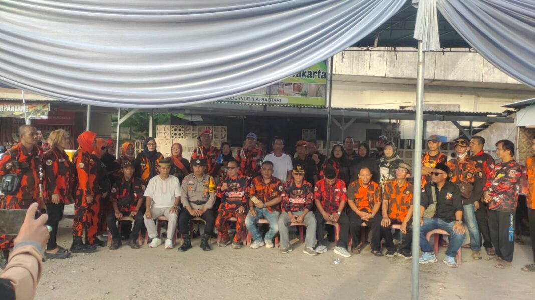 Aksi Sosial di Bulan Suci Ramadan, PAC Pemuda Pancasila Jakabaring Palembang Bagikan Ratusan Takjil Aksi Sosial di Bulan Suci Ramadan, PAC Pemuda Pancasila Jakabaring Palembang Bagikan Ratusan Takjil
