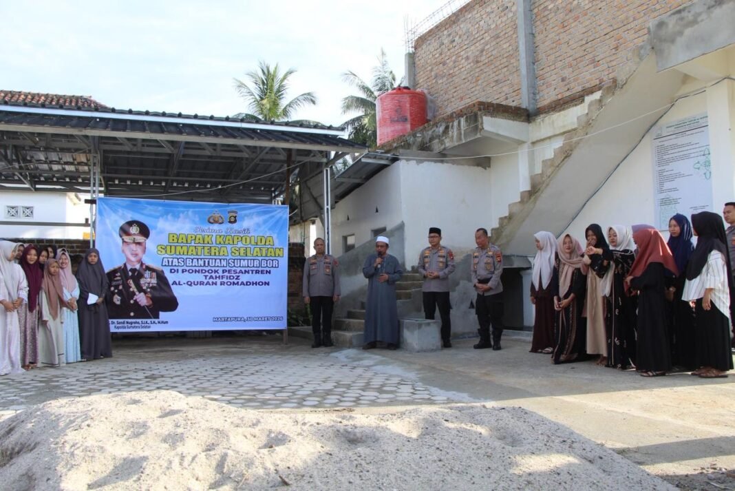 Polri Hadir untuk Masyarakat, Kapolda Sumsel Hibahkan Sumur Bor dan Dukung Rumah Al-Qur’an di Martapura Polri Hadir untuk Masyarakat, Kapolda Sumsel Hibahkan Sumur Bor dan Dukung Rumah Al-Qur’an di Martapura