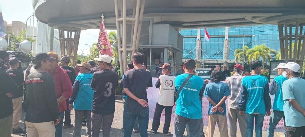 Masyarakat Suban Jeriji Muaraenim Tidak Mau Menjadi Korban Kebakaran seperti Kejadian di PT Hindoli Masyarakat Suban Jeriji Muaraenim Tidak Mau Menjadi Korban Kebakaran seperti Kejadian di PT Hindoli