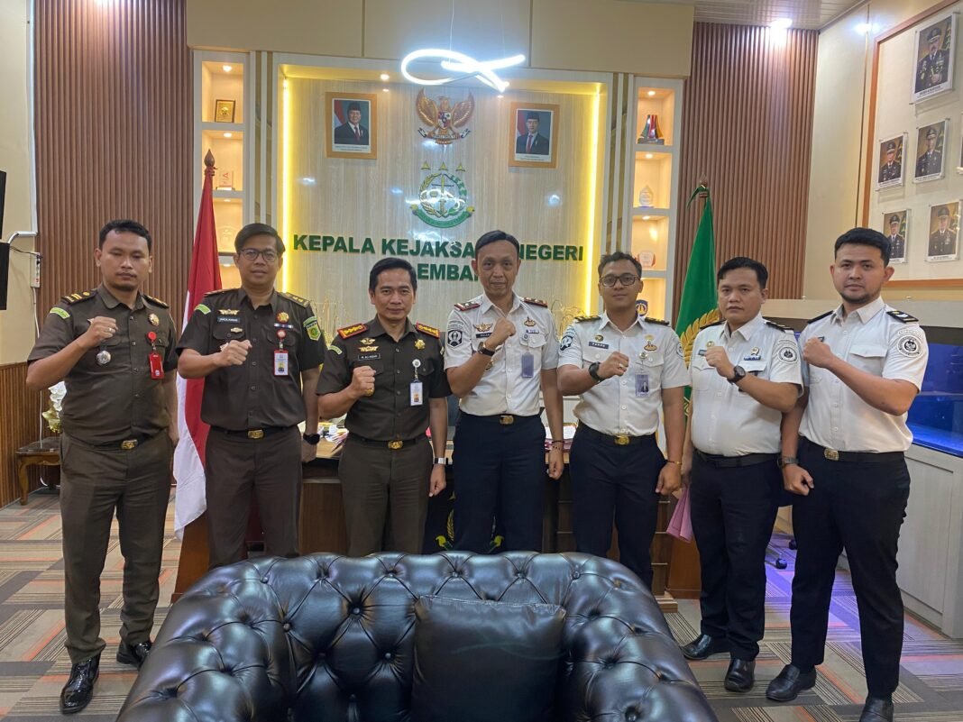 Perkuat Sinergi Penegak Hukum, Karutan Kelas I Palembang Laksanakan Audiensi dengan Kejari dan Polrestabes Perkuat Sinergi Penegak Hukum, Karutan Kelas I Palembang Laksanakan Audiensi dengan Kejari dan Polrestabes
