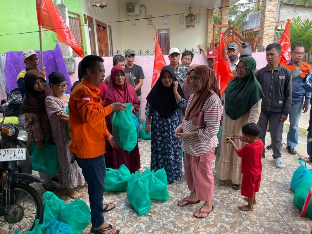 Jelang May Day Tahun 2026, Buruh Sumsel Serukan Zero Konflik dan Perjuangkan Hak Buruh / Pekerja Serta Gelar Bansos Jelang May Day Tahun 2026, Buruh Sumsel Serukan Zero Konflik dan Perjuangkan Hak Buruh / Pekerja Serta Gelar Bansos
