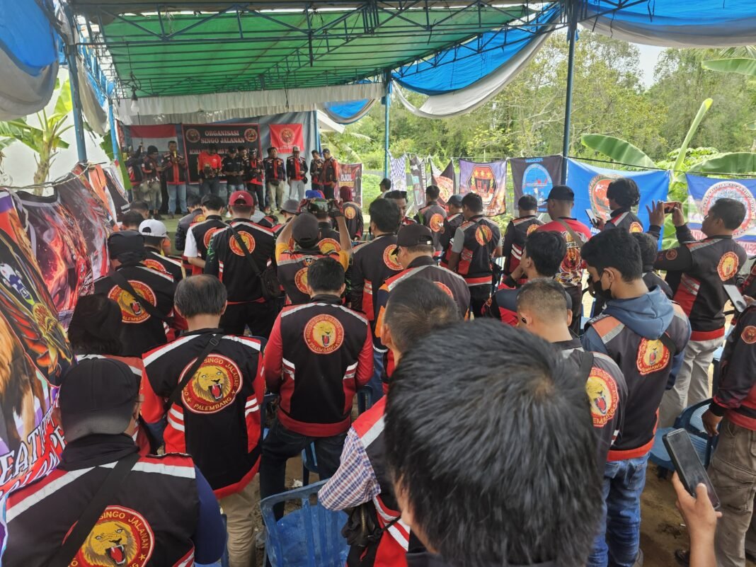 Mendukung Polri Untuk Menindak Pelaku Kejahatan Jalanan ataupun Yang Akan Menganggu Kenyamanan Masyarakat Sumsel Mendukung Polri Untuk Menindak Pelaku Kejahatan Jalanan ataupun Yang Akan Menganggu Kenyamanan Masyarakat Sumsel