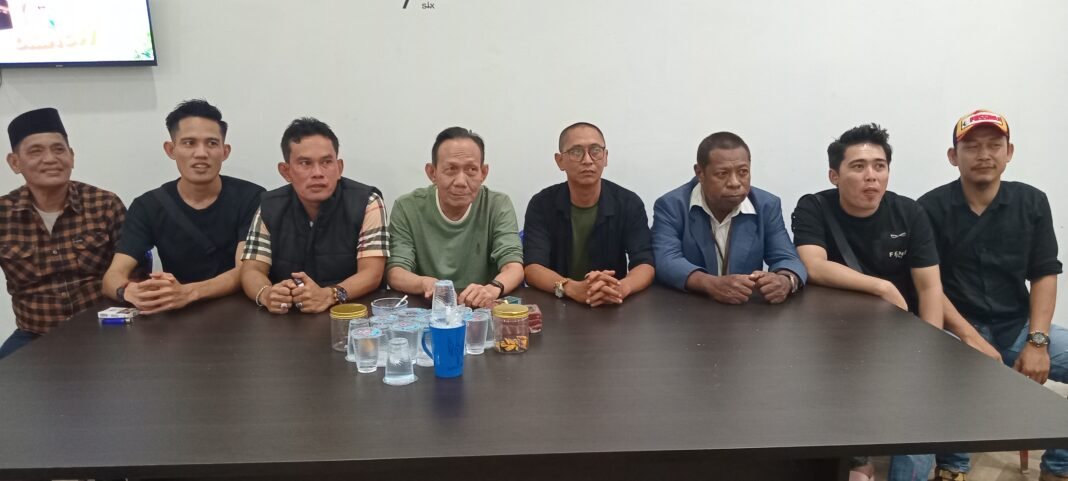 Gabungan LSM Sumsel Sebut Penggunaan Helikopter untuk Kondisi Mendesak dan Operasional Wilayah Gabungan LSM Sumsel Sebut Penggunaan Helikopter untuk Kondisi Mendesak dan Operasional Wilayah