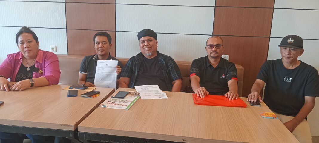 Eks Ketua DPRD Dari Partai Gerindra Dilaporkan ke Polda Sumsel, Dugaan Tipu Gelap Proyek MBG, Ini Kata Kuasa Hukum !!! Eks Ketua DPRD Dari Partai Gerindra Dilaporkan ke Polda Sumsel, Dugaan Tipu Gelap Proyek MBG, Ini Kata Kuasa Hukum !!!