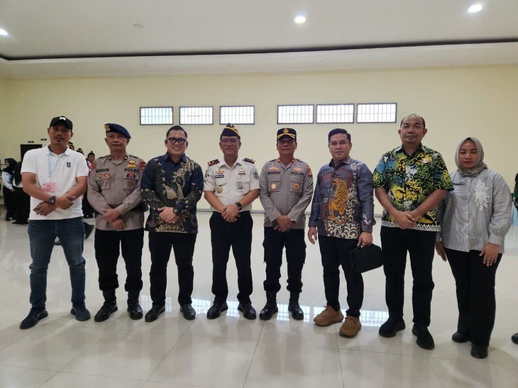 Kalapas Palembang Pimpin Apel Ikrar Zero Halinar dan Modus Penipuan Kalapas Palembang Pimpin Apel Ikrar Zero Halinar dan Modus Penipuan