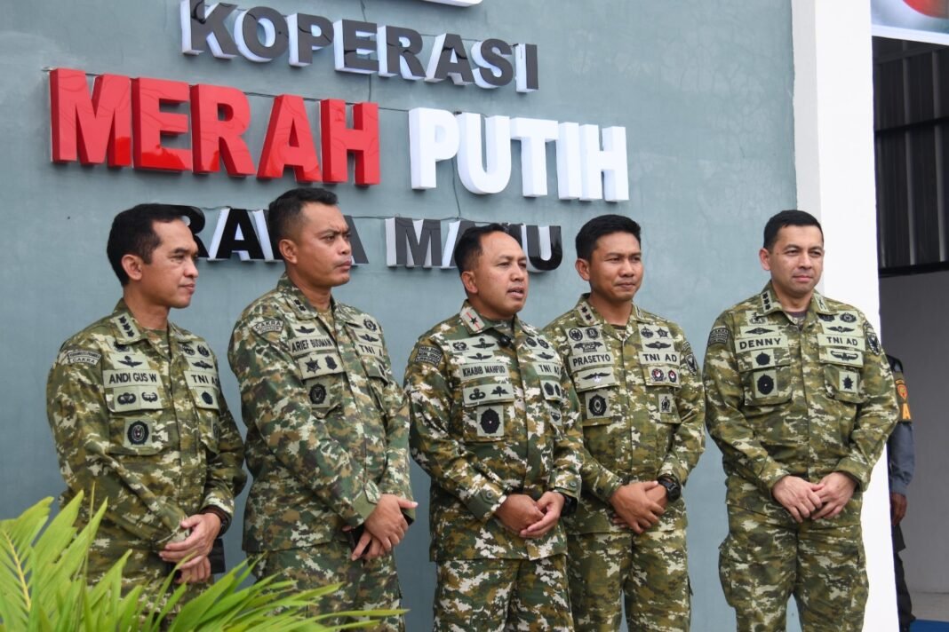 Peresmian Operasional 1.061 KDKMP, Danrem 044/Gapo : Koperasi Merah Putih Jadi Motor Penggerak Ekonomi Masyarakat Peresmian Operasional 1.061 KDKMP, Danrem 044/Gapo : Koperasi Merah Putih Jadi Motor Penggerak Ekonomi Masyarakat