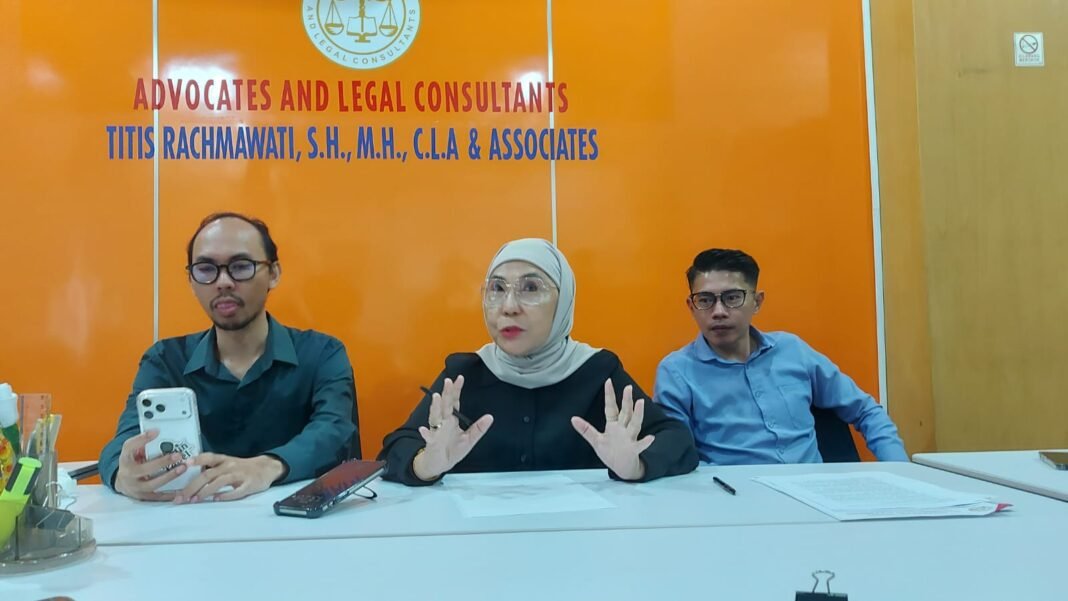 Kuasa Hukum Botanica Residence: Elis Jangan Bangun Opini Seolah Albert Sudah Bersalah Kuasa Hukum Botanica Residence: Elis Jangan Bangun Opini Seolah Albert Sudah Bersalah