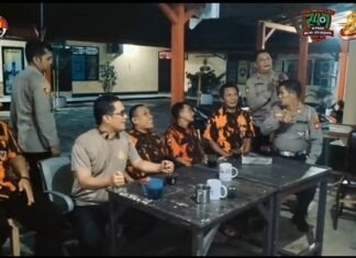 Polsek Seberang Ulu Dua (SU II) Pererat Silaturahmi dan Kebersamaan Bersama Ormas Pemuda Pancasila dan Masyarakat Adakan Giat Nobar Piaa Dunia 2026