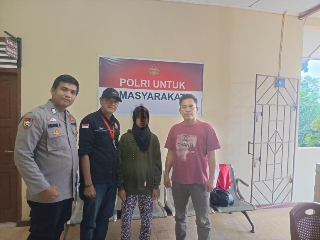 Satreskrim Polres OKU Selatan Amankan Pelaku Penganiayaan yang Mengakibatkan Guru Meninggal Dunia Satreskrim Polres OKU Selatan Amankan Pelaku Penganiayaan yang Mengakibatkan Guru Meninggal Dunia