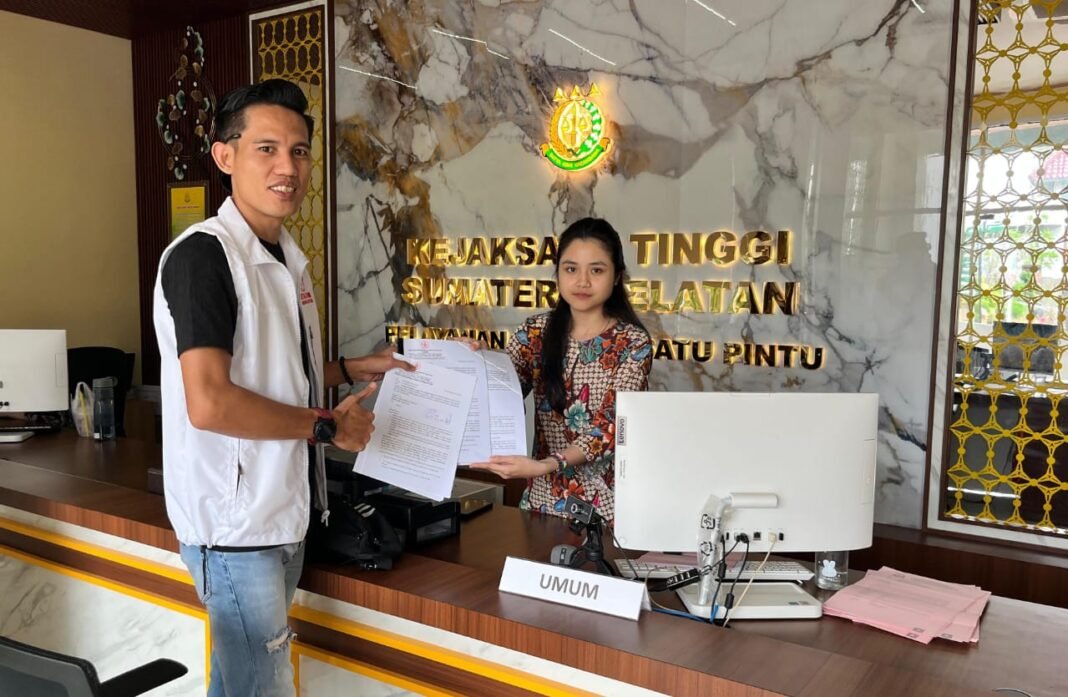Dugaan Korupsi Kredit Macet Rp. 9,5 M, HAMASS Resmi Laporkan BSB capem Bandara Mas ke Kejati Sumsel Dugaan Korupsi Kredit Macet Rp. 9,5 M, HAMASS Resmi Laporkan BSB capem Bandara Mas ke Kejati Sumsel