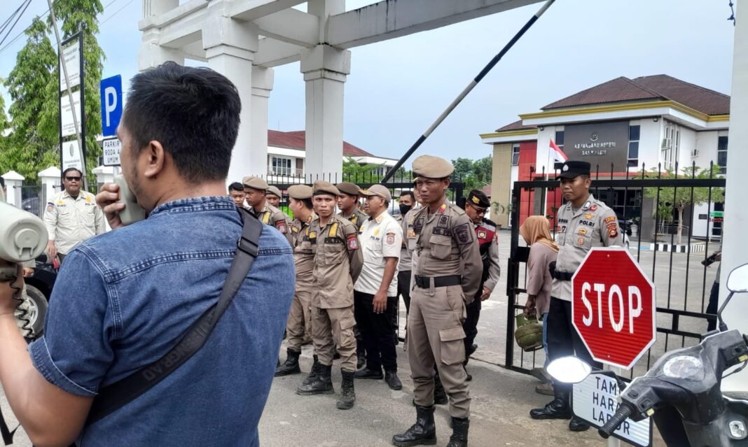 Usut Tuntas Realisasi 9 Proyek Kegiatan di Bagian Umum Sekretariat Daerah Kab. Banyuasin Tahun 2025 Yang Diduga Terjadinya Mark-Up, Himpunan Demokrasi Minta Kejari Banyuasin Usut Tuntas Realisasi 9 Proyek Kegiatan di Bagian Umum Sekretariat Daerah Kab. Banyuasin Tahun 2025 Yang Diduga Terjadinya Mark-Up, Himpunan Demokrasi Minta Kejari Banyuasin