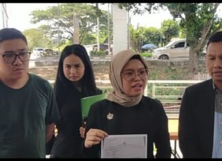 Diduga Melakukan Penggelapan Kendaraan Roda Empat, Owner Salon Yopie, JH Dilaporkan Ke Polsek Kalidoni