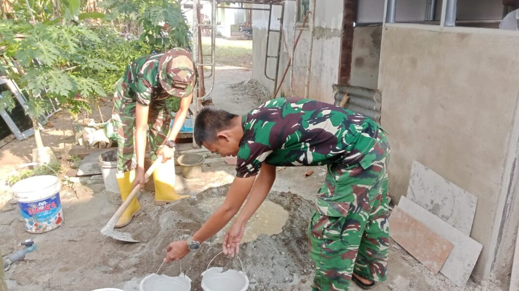 TMMD KE-129 KODIM 0418/PALEMBANG Hari Ke-13, Satgas TMMD Lanjutkan Pemasangan Cerucuk Gelam pada Pembangunan Jalan 750 Meter TMMD KE-129 KODIM 0418/PALEMBANG Hari Ke-13, Satgas TMMD Lanjutkan Pemasangan Cerucuk Gelam pada Pembangunan Jalan 750 Meter