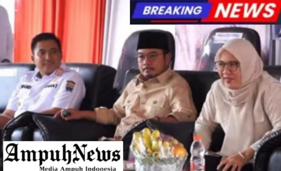 Camat Kertapati Dampingi Anggota DPR RI dan Wakil Wali Kota Palembang Sosialisasikan Pentingnya Perlindungan Merek Dagang Camat Kertapati Dampingi Anggota DPR RI dan Wakil Wali Kota Palembang Sosialisasikan Pentingnya Perlindungan Merek Dagang