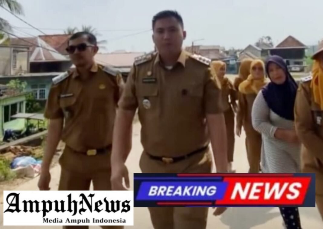 Camat Kertapati Tinjau Jembatan Gledek yang Kini Berganti Nama Jadi Jalan Jembatan Plat Biru Camat Kertapati Tinjau Jembatan Gledek yang Kini Berganti Nama Jadi Jalan Jembatan Plat Biru