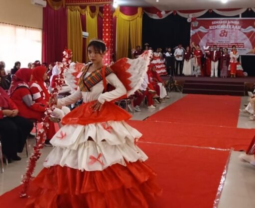 Semarak Sambut HUT Kemerdekaan RI Ke-81, SMKN 3 Palembang Gelar Berbagai Perlombaan Semarak Sambut HUT Kemerdekaan RI Ke-81, SMKN 3 Palembang Gelar Berbagai Perlombaan