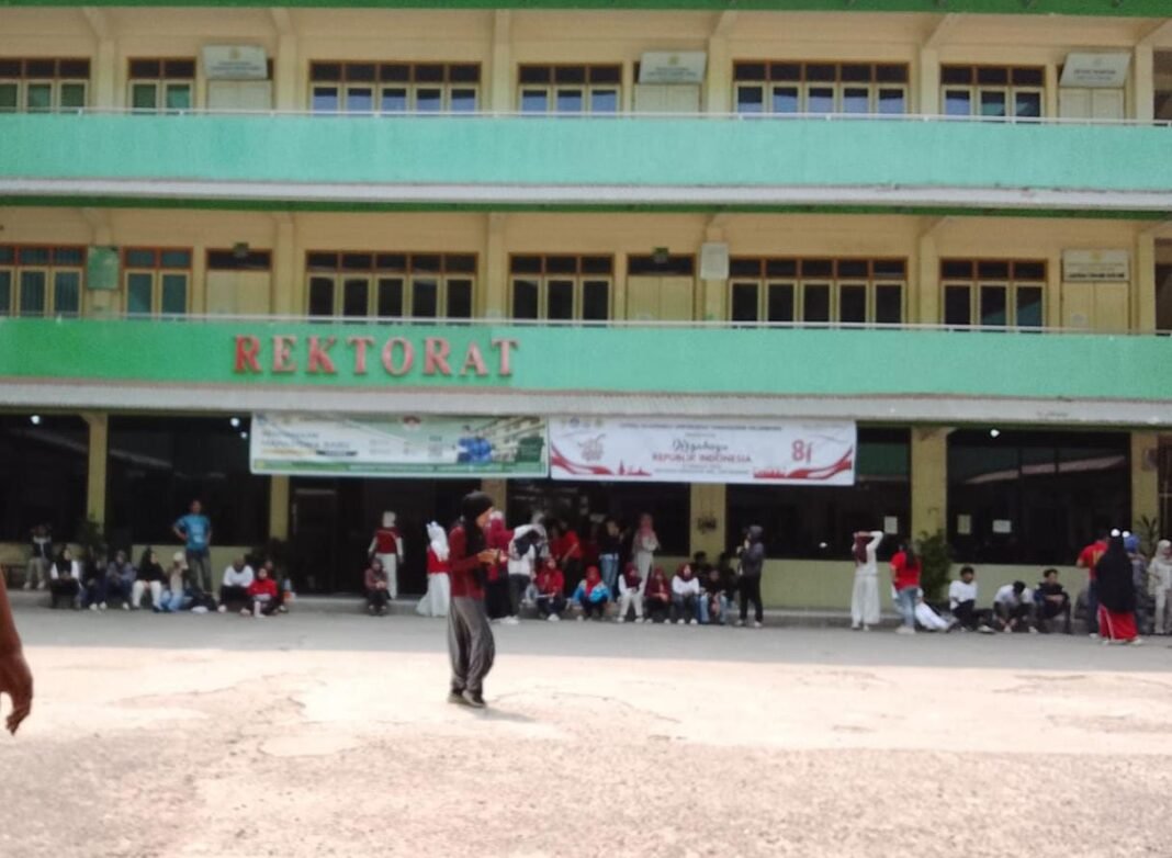 Penuh Keceriaan, Civitas Akademika Unitas Palembang Kobarkan Semangat Kemerdekaan RI ke-81 Penuh Keceriaan, Civitas Akademika Unitas Palembang Kobarkan Semangat Kemerdekaan RI ke-81