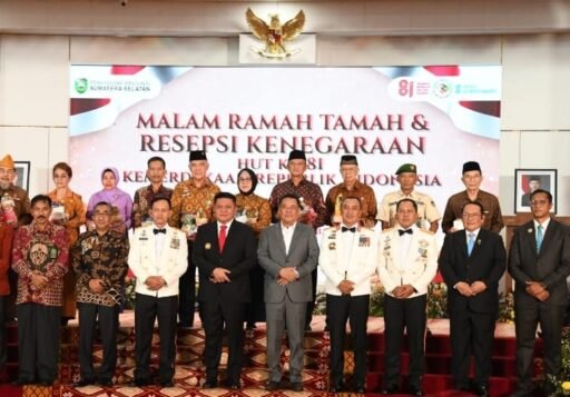 Danrem 044/Gapo Bersama Forkopimda Sumsel Hadiri Resepsi Kenegaraan HUT ke-81 RI Danrem 044/Gapo Bersama Forkopimda Sumsel Hadiri Resepsi Kenegaraan HUT ke-81 RI