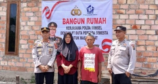 Wujud Nyata Kepedulian Sosial, Polda Sumsel Gandeng PT Duta Persada Semesta Bedah Rumah Warga Mariana Wujud Nyata Kepedulian Sosial, Polda Sumsel Gandeng PT Duta Persada Semesta Bedah Rumah Warga Mariana