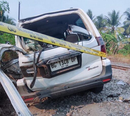 Transparansi Penanganan Kasus, Polres Prabumulih Paparkan Kronologi Kecelakaan Maut di Gunung Ibul Barat Transparansi Penanganan Kasus, Polres Prabumulih Paparkan Kronologi Kecelakaan Maut di Gunung Ibul Barat