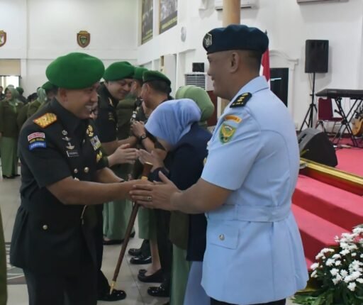 Dukung Kebijakan Dan Pembinaan Organisasi, Danrem 044/Gapo Hadiri Tradisi dan Sertijab Pejabat Kodam II/Sriwijaya Dukung Kebijakan Dan Pembinaan Organisasi, Danrem 044/Gapo Hadiri Tradisi dan Sertijab Pejabat Kodam II/Sriwijaya