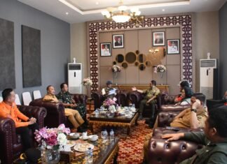 Perkuat Sinergi Penanganan Karhutla di Sumsel, Danrem 044/Gapo Sambut Kepala BNPB RI