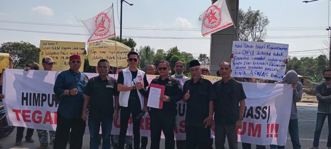 Tuntutan Eks Kadis Perkimtan Dinilai Janggal, HAMASS Desak Kejati Sumsel Turun Tangan Tuntutan Eks Kadis Perkimtan Dinilai Janggal, HAMASS Desak Kejati Sumsel Turun Tangan