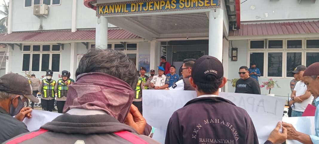 HAMASS Desak Investigasi Lapas Kayuagung, Dugaan Pungli hingga Puluhan Juta Jadi Sorotan HAMASS Desak Investigasi Lapas Kayuagung, Dugaan Pungli hingga Puluhan Juta Jadi Sorotan