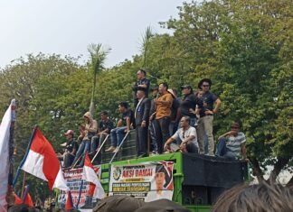 Bupati Muba Temui Massa Aksi, Legalisasi Minyak Rakyat Didorong dalam Masa Transisi