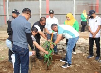 Jajaran Pemasyarakatan Sumatera Selatan Laksanakan Penanaman Pohon di Lapas Pagar Alam