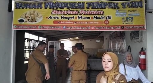 Awak Media Diduga Dihalangi Saat Liputan Sidak Camat SU2 Bersama instansi Terkait terhadap Rumah Produksi Pempek Yudi Awak Media Diduga Dihalangi Saat Liputan Sidak Camat SU2 Bersama instansi Terkait terhadap Rumah Produksi Pempek Yudi
