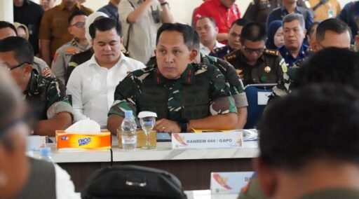 Danrem 044/Gapo Hadiri Rakor Karhutla Sumsel, Perkuat Sinergi Penanganan di Lapangan Danrem 044/Gapo Hadiri Rakor Karhutla Sumsel, Perkuat Sinergi Penanganan di Lapangan