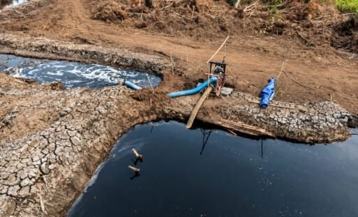 Dukung Pencegahan Karhutla, PT.RHM Lakukan Pembasahan Lahan Gambut dimusim Kering Dukung Pencegahan Karhutla, PT.RHM Lakukan Pembasahan Lahan Gambut dimusim Kering