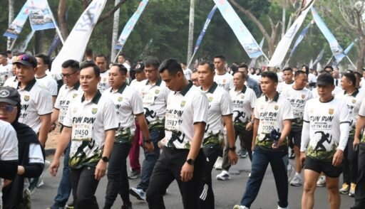 Fun Run HUT ke-81 TNI, Semangat Kebersamaan TNI dan Rakyat Fun Run HUT ke-81 TNI, Semangat Kebersamaan TNI dan Rakyat