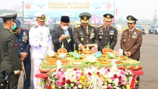 HUT ke-81 TNI, Kapolda Sumsel Perkuat Komitmen Bersama Jaga Keamanan HUT ke-81 TNI, Kapolda Sumsel Perkuat Komitmen Bersama Jaga Keamanan