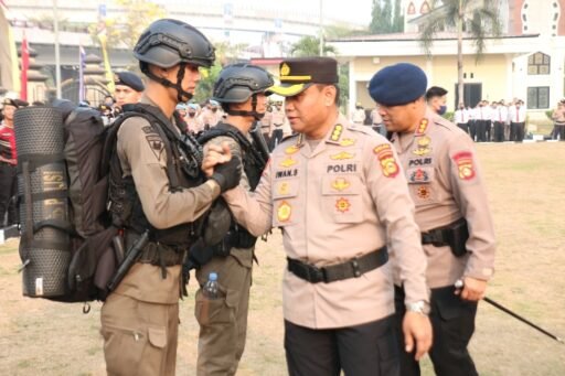 Perkuat Keamanan Nasional, Polda Sumsel Berangkatkan 75 Personel Brimob ke Papua Tengah Perkuat Keamanan Nasional, Polda Sumsel Berangkatkan 75 Personel Brimob ke Papua Tengah