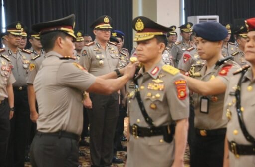 Pelantikan Wakapolda dan Sertijab Dirreskrimsus, Polda Sumsel Mantapkan Pelayanan kepada Masyarakat Pelantikan Wakapolda dan Sertijab Dirreskrimsus, Polda Sumsel Mantapkan Pelayanan kepada Masyarakat
