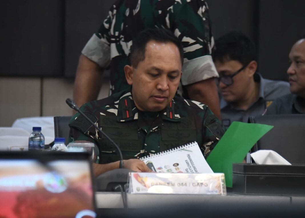 Hadapi Ancaman Kabut Asap, Danrem 044/Gapo Dukung Penguatan Operasi Darat Karhutla Hadapi Ancaman Kabut Asap, Danrem 044/Gapo Dukung Penguatan Operasi Darat Karhutla
