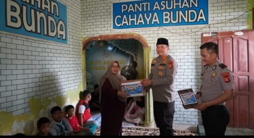 Bidhumas Polda Sumsel Kunjungi Dua Panti Asuhan, Salurkan Sembako dan Santunan Bidhumas Polda Sumsel Kunjungi Dua Panti Asuhan, Salurkan Sembako dan Santunan
